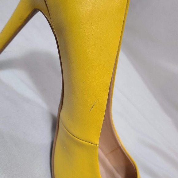 Size 10 Yellow Le Chateau stilletos - Picture 2 of 7